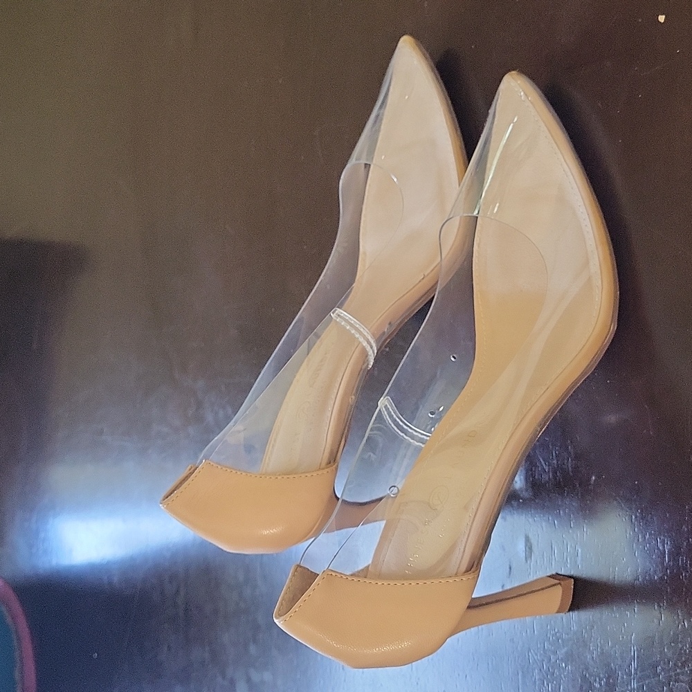 Chinese Laundry Nude Heels - Picture 2 of 5